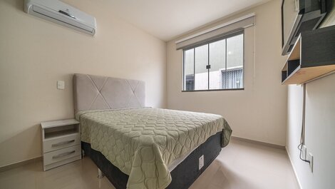 054 - Hermoso apartamento de 3 dormitorios en el centro de Bombas