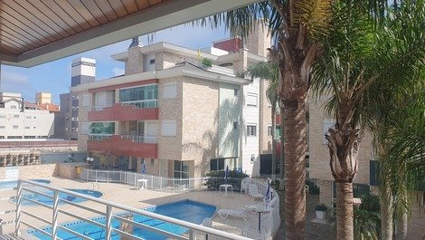 3 bedroom apartment 250 m from the beach. 50 m from the center