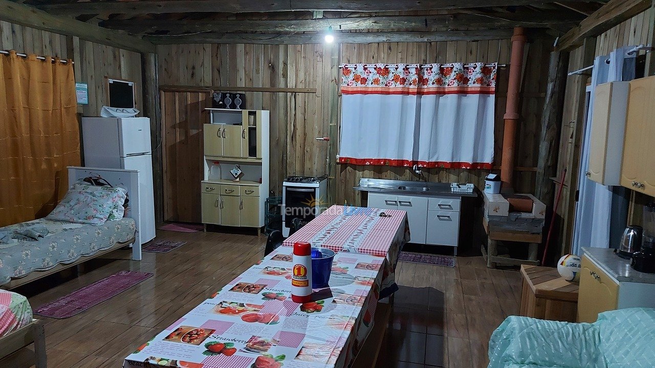 Chácara / sítio para aluguel de temporada em Imaruí (Sertao do Canguiri)