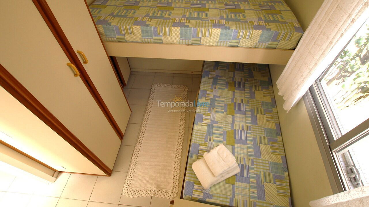 Apartment for vacation rental in Guarujá (Astúrias)