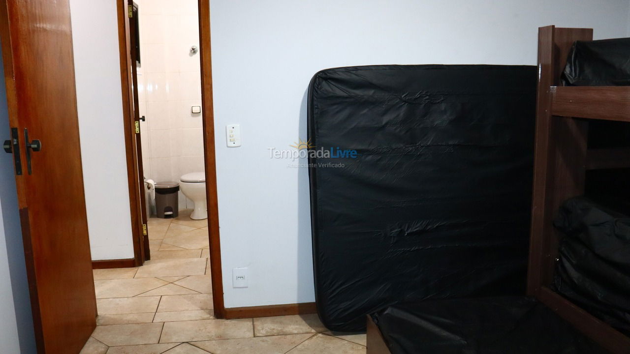 Apartamento para aluguel de temporada em Guarujá (Enseada)