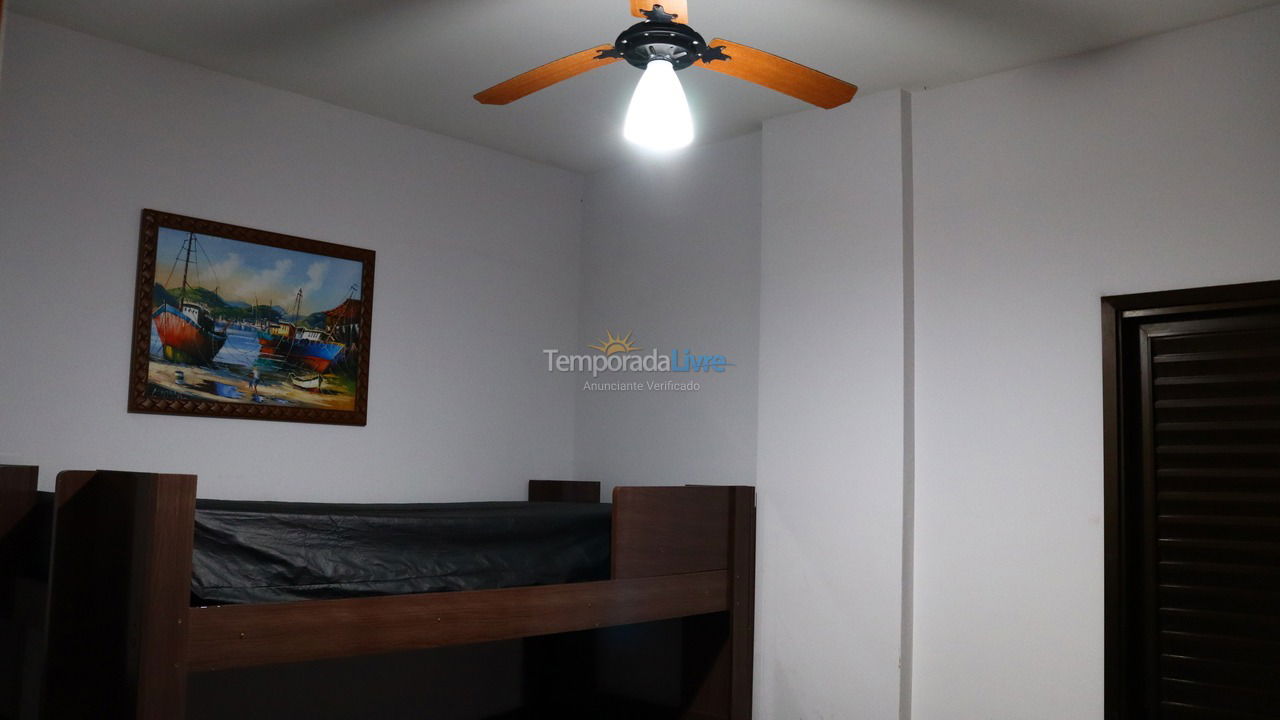 Apartamento para aluguel de temporada em Guarujá (Enseada)