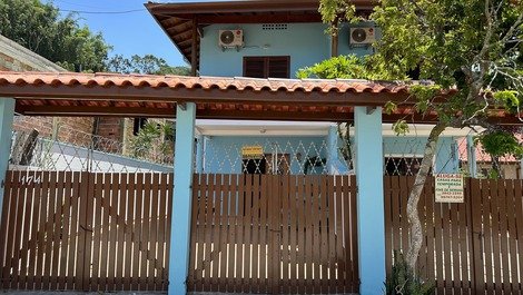 HOUSES FOR RENT IN UBATUBA WITH SWIMMING POOL
