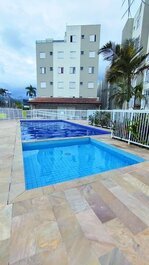 Apartamento com piscina churrasqueira em Ubatuba