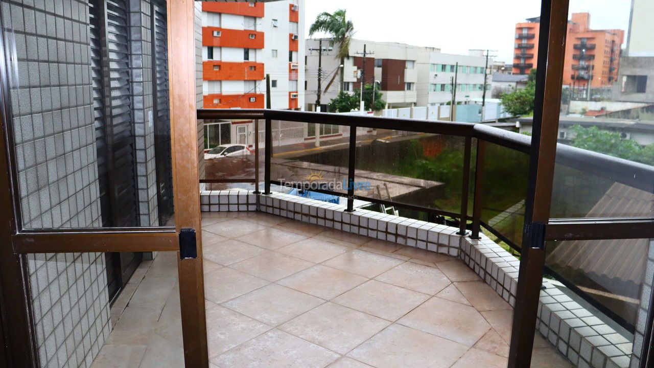 Apartamento para aluguel de temporada em Guarujá (Enseada)