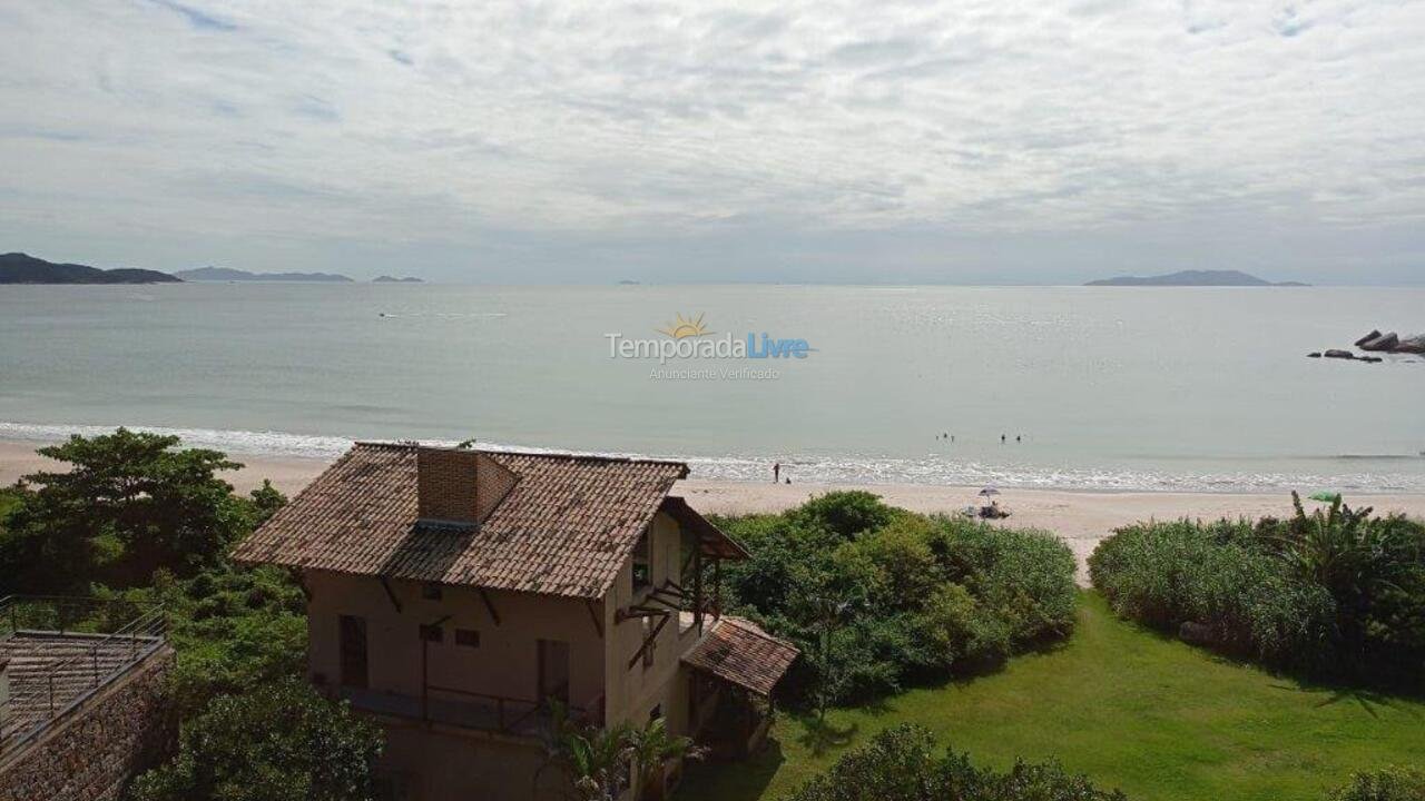 Apartamento para alquiler de vacaciones em Governador Celso Ramos (Praia das Cordas)
