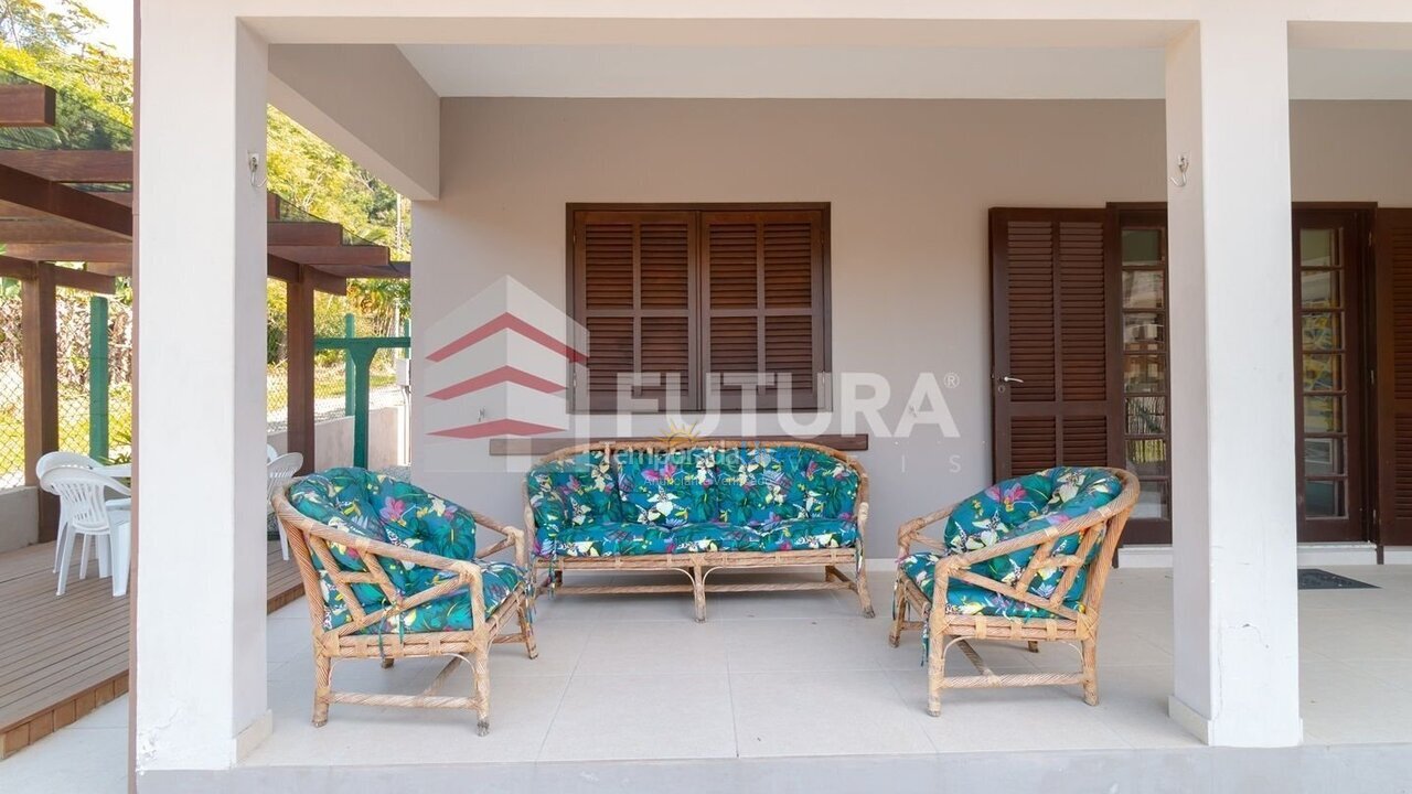 Casa para alquiler de vacaciones em Bombinhas (Praia de Bombas)