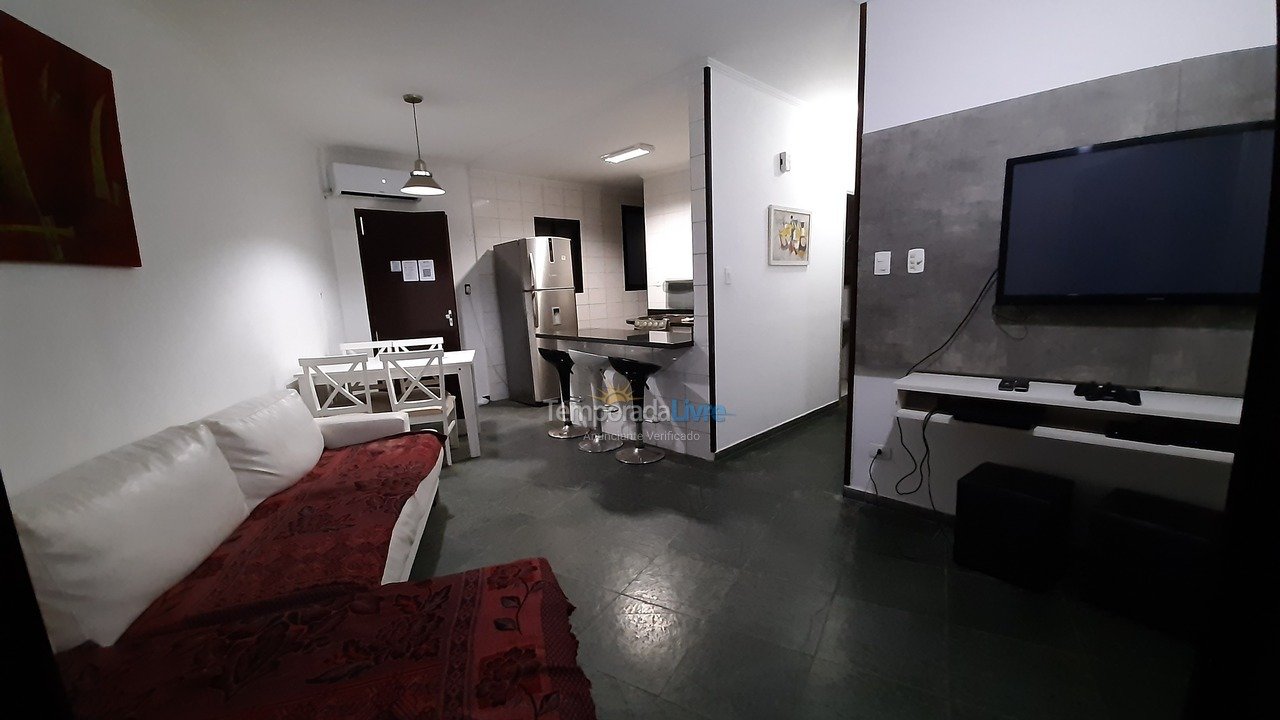 Apartamento para aluguel de temporada em Bertioga (Praia da Enseada Vila Claís)