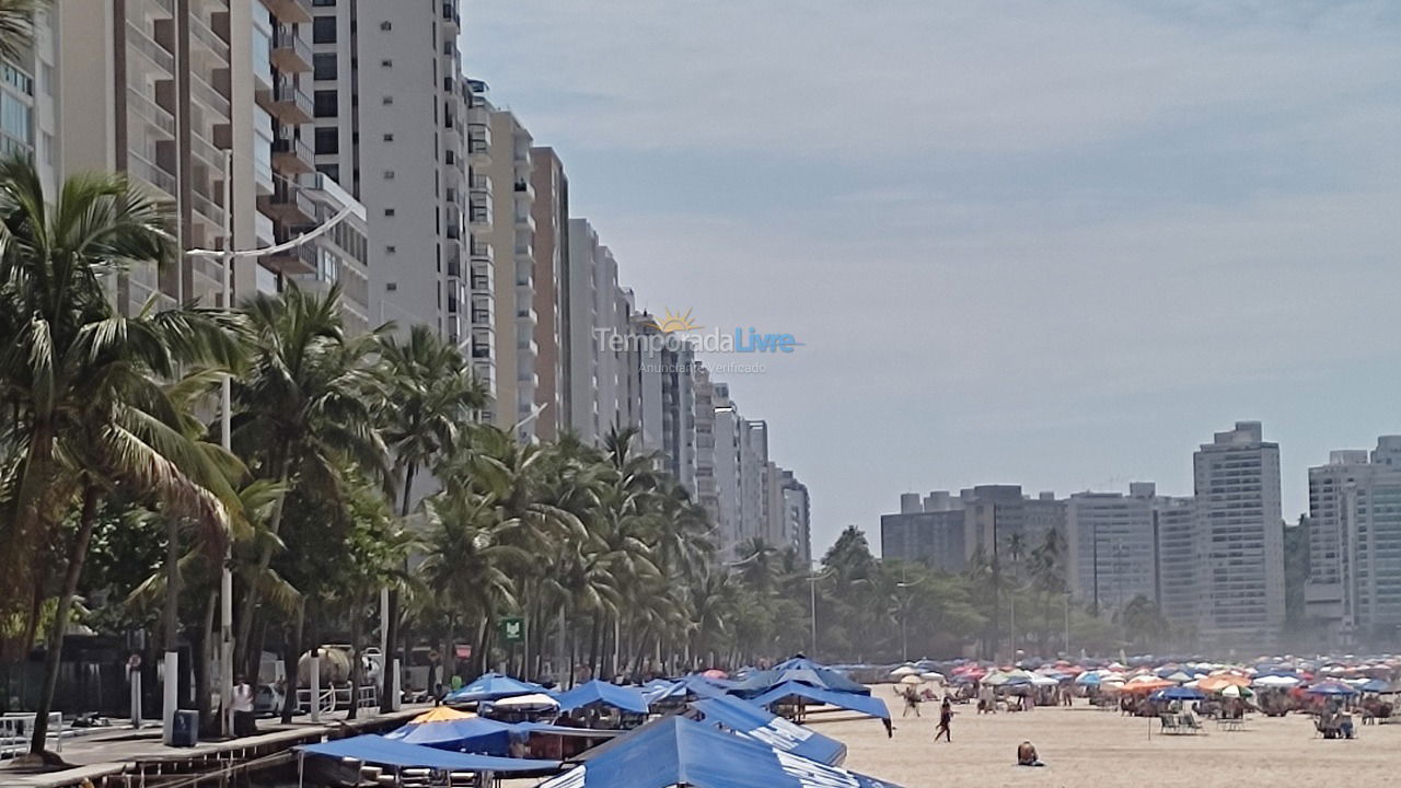 Apartamento para aluguel de temporada em Guarujá (Pitangueiras)