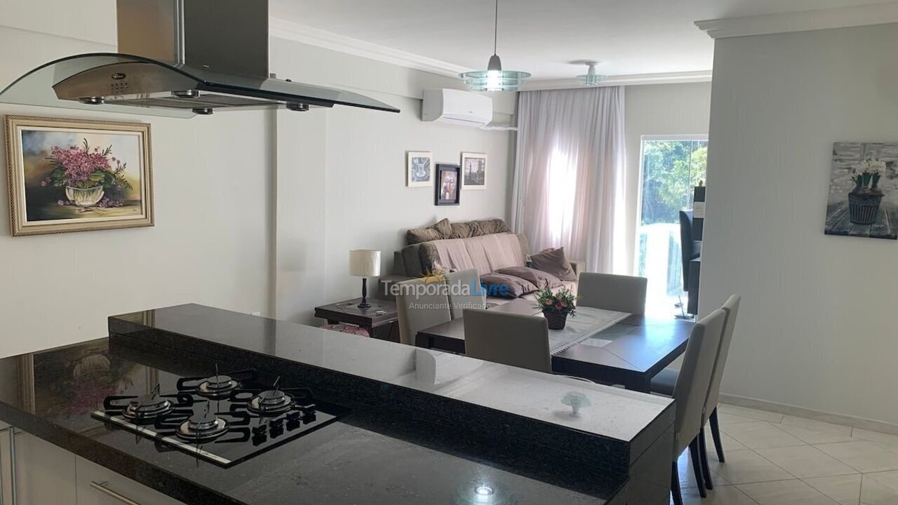 Apartamento para aluguel de temporada em Balneário Camboriú (Centro)