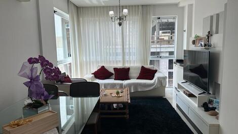 Apartamento en la playa de Itapema SC, barrio de Meia Praia