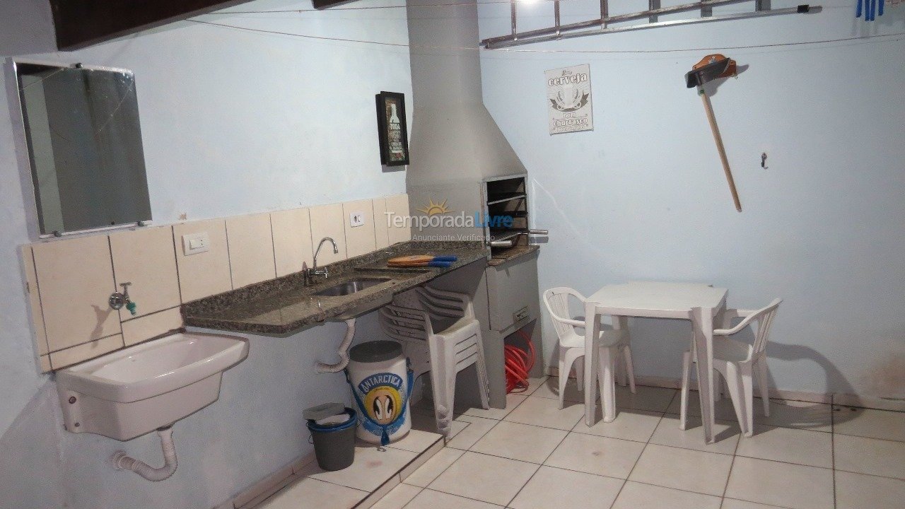 Casa para aluguel de temporada em Ubatuba (Pereque Açu)