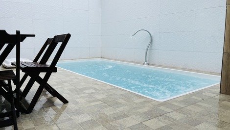 Casa con piscina ideal para momentos en familia!