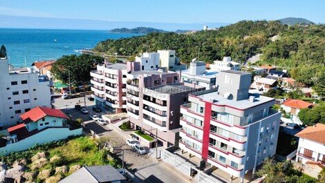 APARTMENT ON THE 3rd FLOOR 135 METERS FROM THE BOMBAS BEACH IN BOMBINHAS-SC