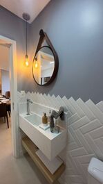 "Disfruta del lujo junto al mar: APARTAMENTO DE 3 DORMITORIOS FINAMENTE AMUEBLADO