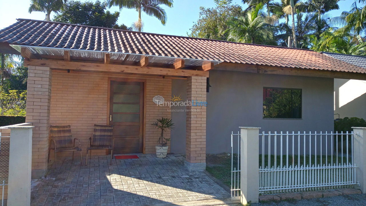 Casa para alquiler de vacaciones em Pomerode (Centro)