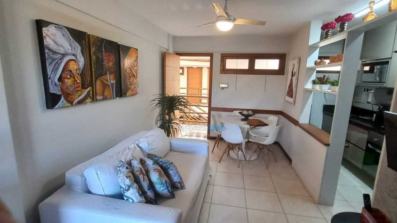 Apartamento para aluguel de temporada em Mata de São João (Praia do Forte)