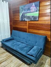 Sofa cama na sala!