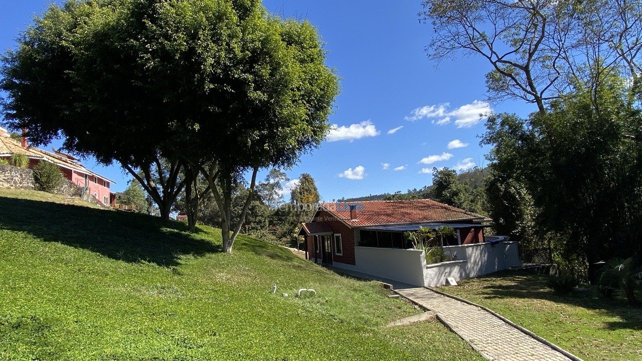 Chácara / sítio para aluguel de temporada em Pedra Bela (Bairro Pitangueiras)