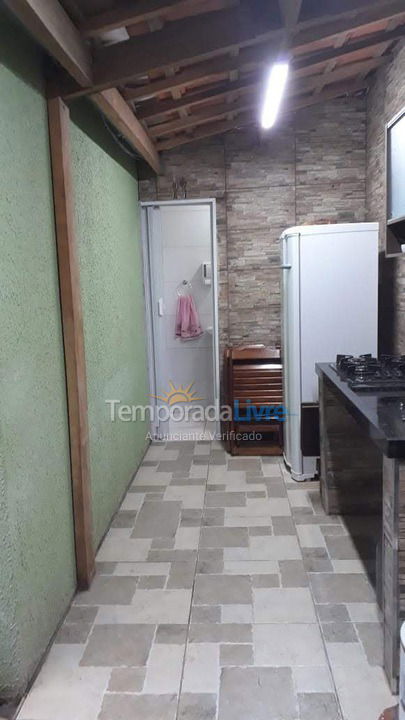 Casa para aluguel de temporada em Mongaguá (Jardim Praia Grande)