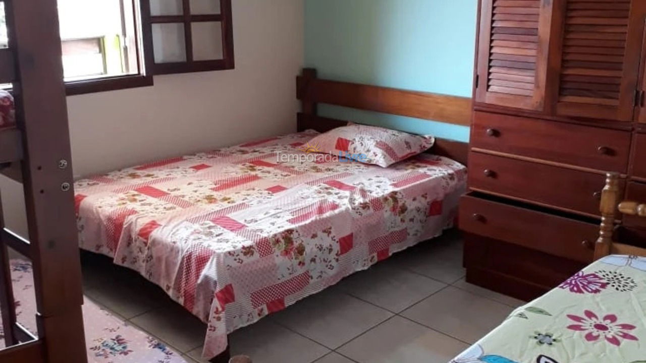 Casa para alquiler de vacaciones em Ubatuba (Pereque Mirim)