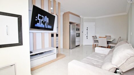 HIGH STANDARD 2 BEDROOM APARTMENT WITH A SUITE 80 METERS FROM THE SEA...