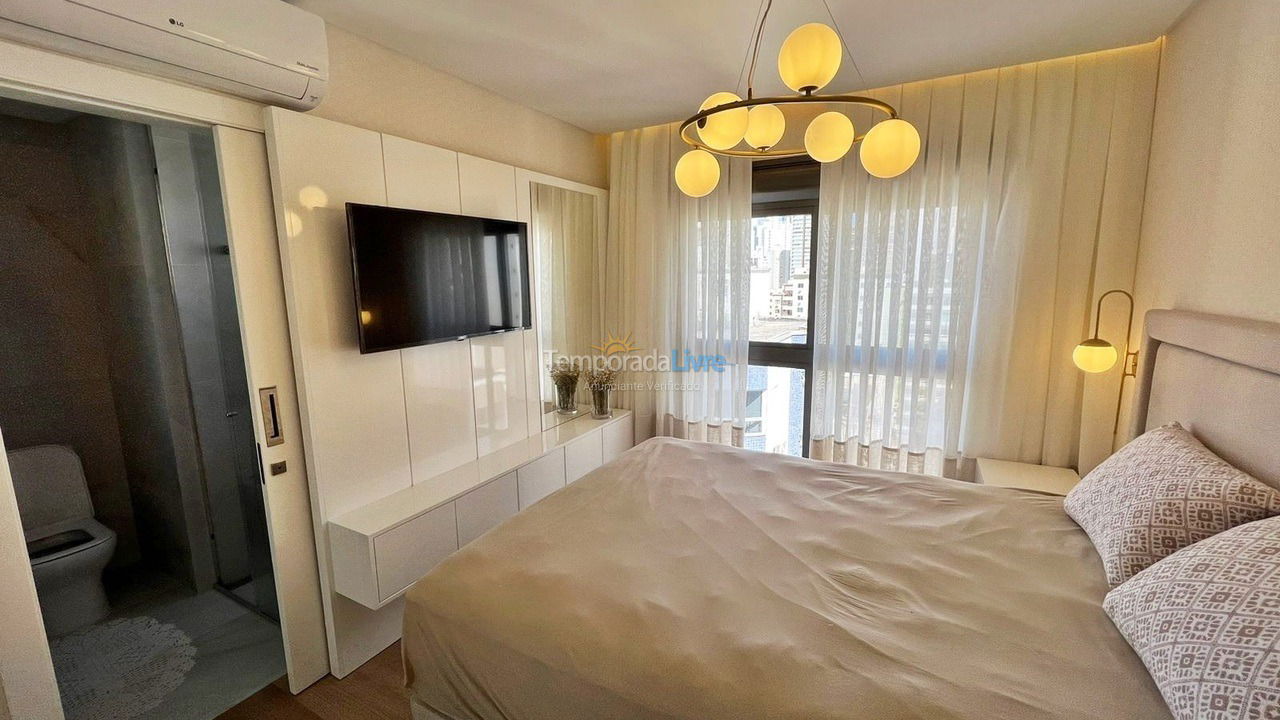 Apartamento para aluguel de temporada em Balneário Camboriú (Praia Central)