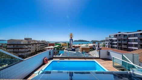 201 - Penthouse with Swimming Pool in the Center of Bombinhas