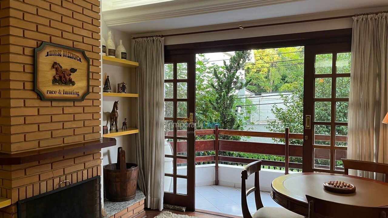 Apartment for vacation rental in Campos do Jordão (Capivari)