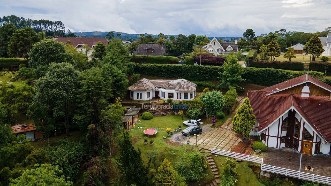 Casa para alquiler de vacaciones em Campos do Jordão (Colinas Capivari)