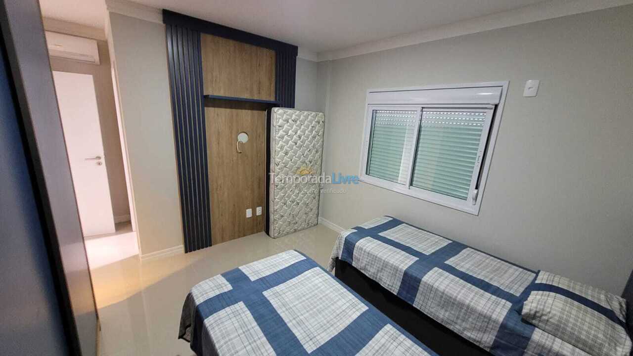 Apartamento para aluguel de temporada em Bombinhas (Praia de Bombinhas)