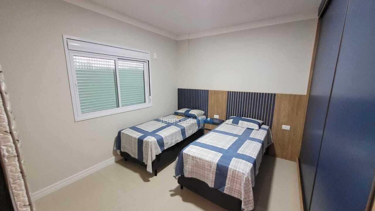 Apartamento para aluguel de temporada em Bombinhas (Praia de Bombinhas)