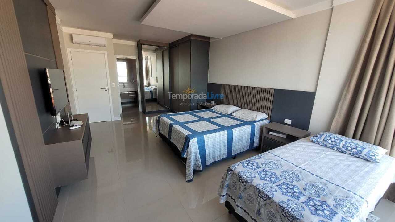 Apartamento para aluguel de temporada em Bombinhas (Praia de Bombinhas)