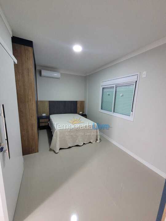 Apartamento para aluguel de temporada em Bombinhas (Praia de Bombinhas)