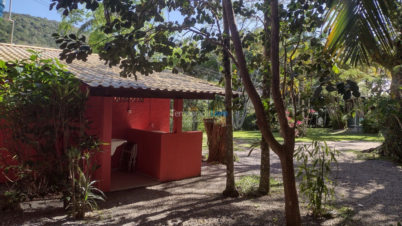 Casa para aluguel de temporada em Porto Belo (Centro)