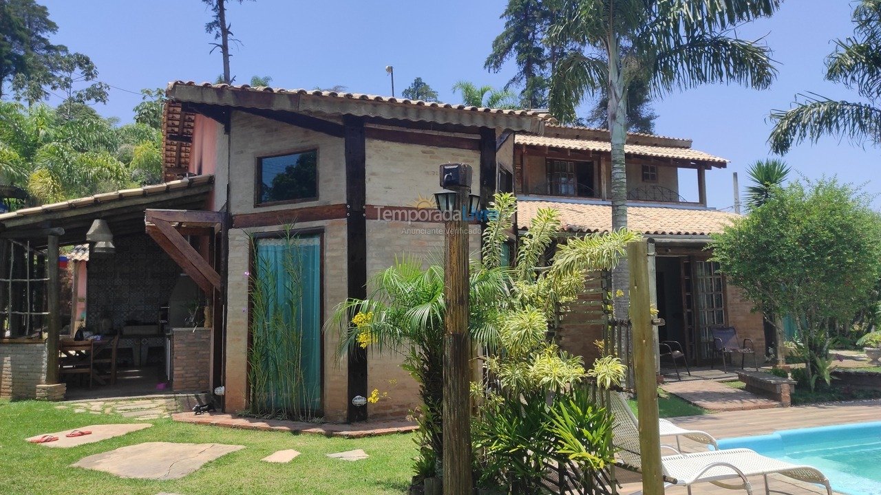 Casa para alquiler de vacaciones em Guararema (Lagoa Nova)