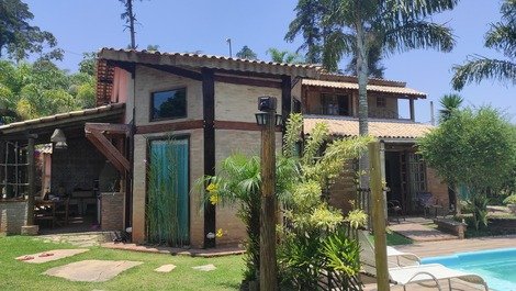 Casa de campo em Guararema - Recanto das Orquídeas