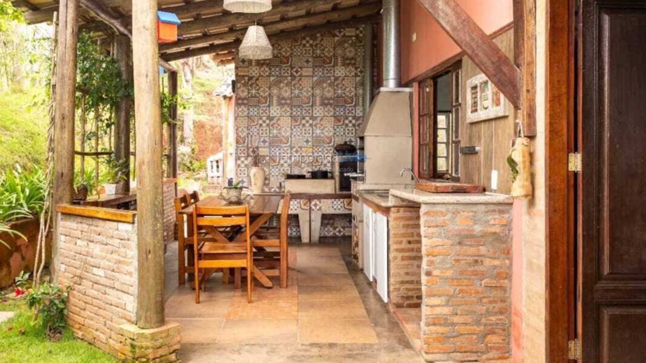 Casa para alquiler de vacaciones em Guararema (Lagoa Nova)