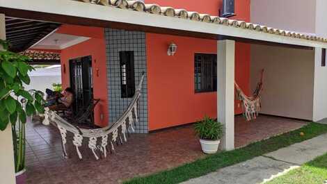 Casa duplex 4/4, 2 suites - cond. Pq. do Jacuipe, a 10min Guarajuba