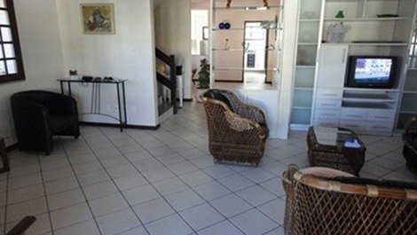 4/4 duplex house, 2 suites - cond. Because. from Jacuipe, 10 minutes from Guarajuba