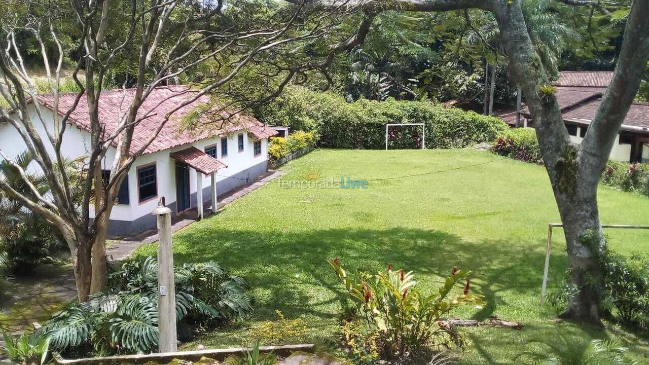 Granja para alquiler de vacaciones em Engenheiro Paulo de Frontin (Alto do Chafre)