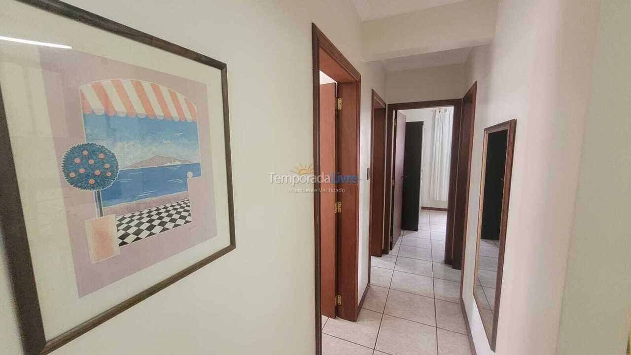 Apartment for vacation rental in Bombinhas (Praia de Bombinhas)