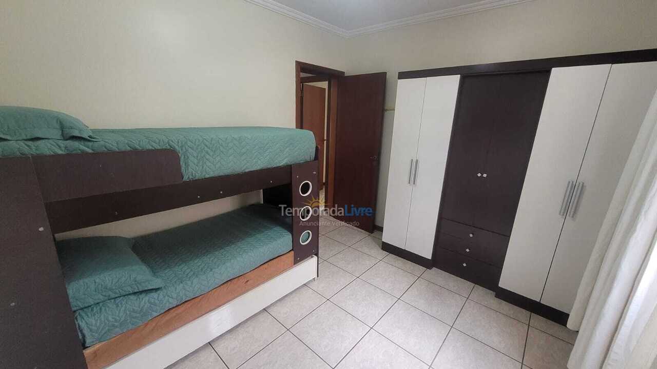 Apartment for vacation rental in Bombinhas (Praia de Bombinhas)