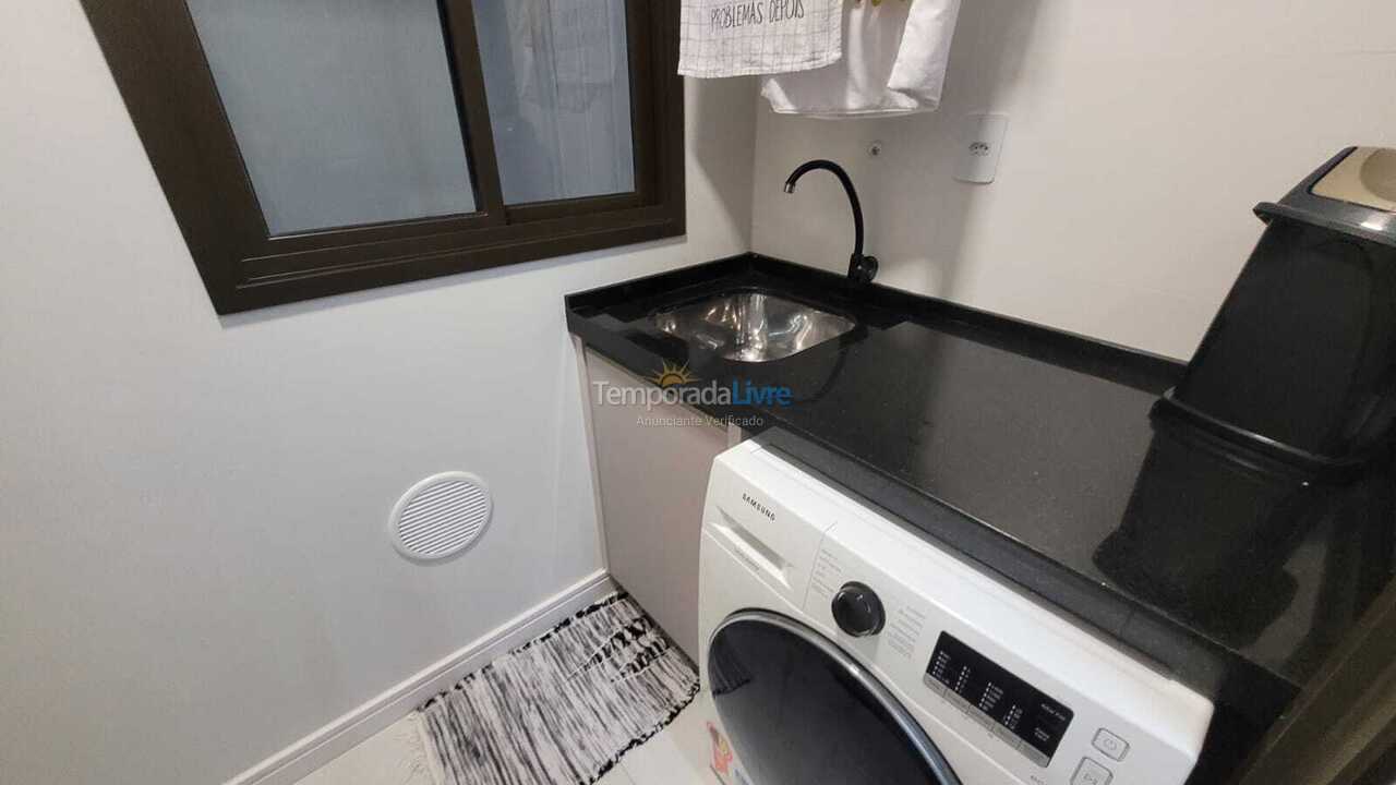 Apartment for vacation rental in Bombinhas (Praia de Bombinhas)