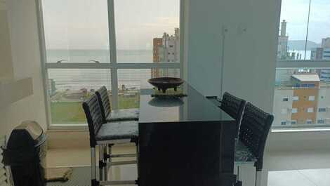 Apartamento para alugar em Itapema - Meia Praia