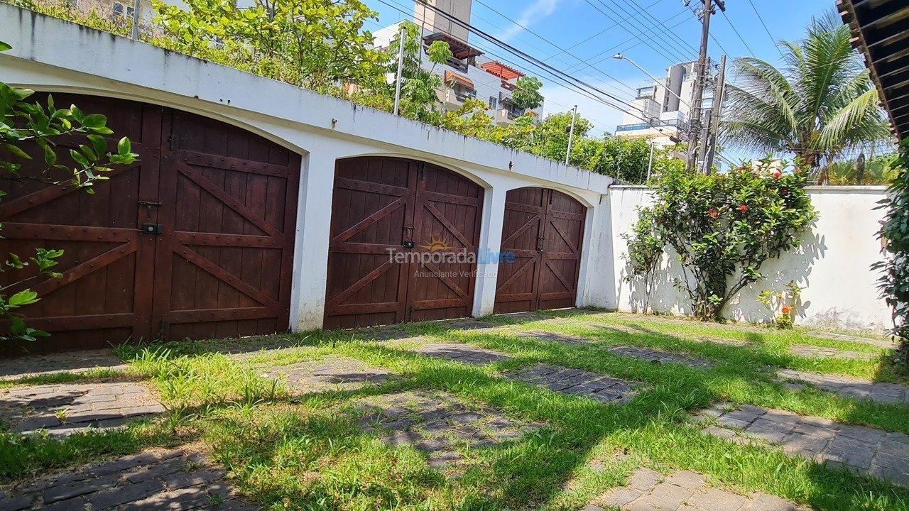 Casa para aluguel de temporada em Guarujá (Praia da Enseda)