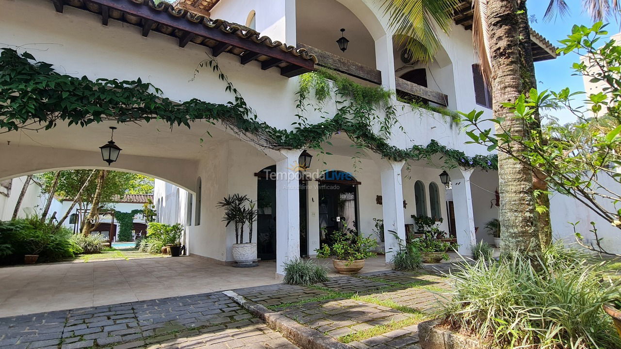 Casa para aluguel de temporada em Guarujá (Praia da Enseda)