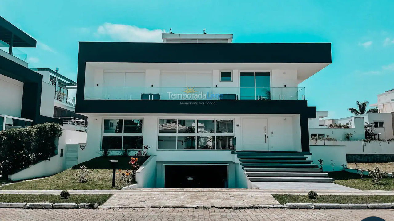 Casa para aluguel de temporada em Florianopolis (Jurerê Internacional)