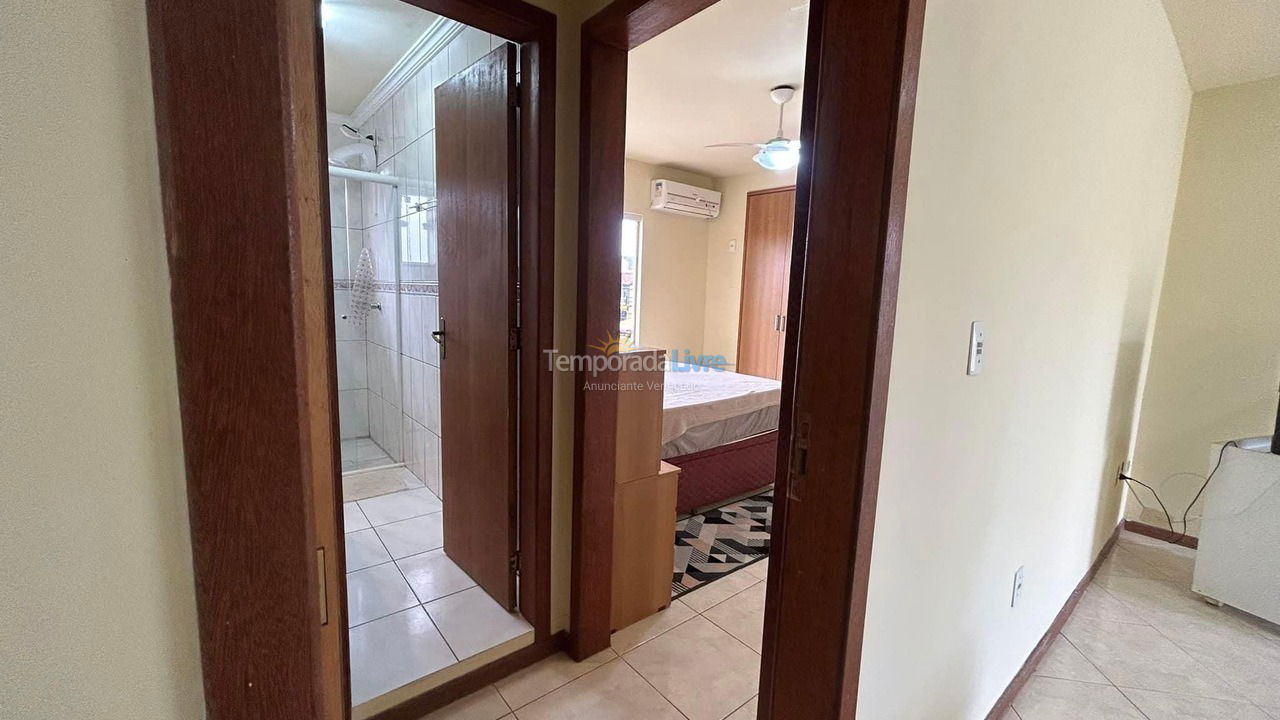 Casa para alquiler de vacaciones em Bombinhas (Praia de Bombas)