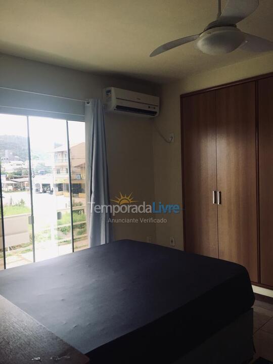 Casa para alquiler de vacaciones em Bombinhas (Praia de Bombas)